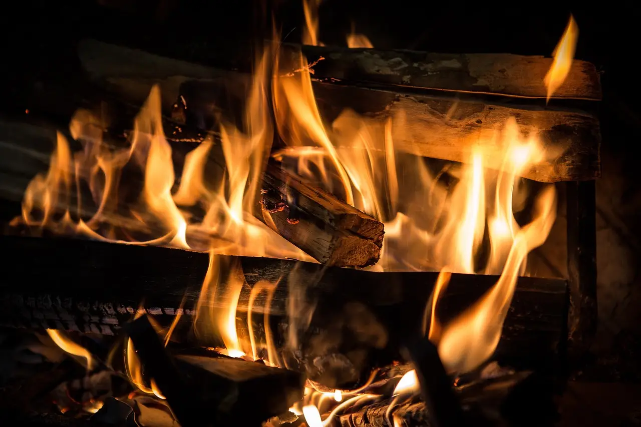 X-rays and AI reveal how spacecraft heat shields burn in real time