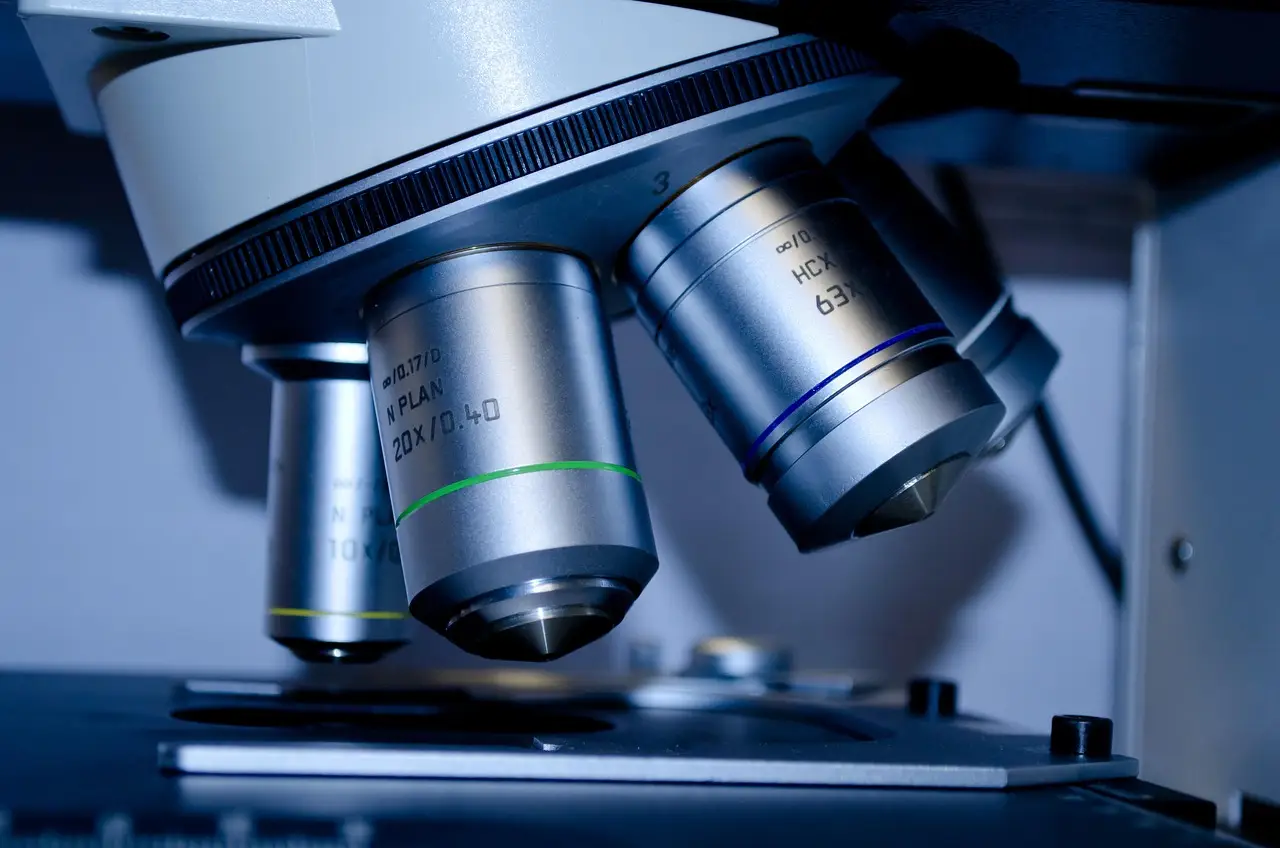 Concern at impact of £162m science research 'cuts' - BBC