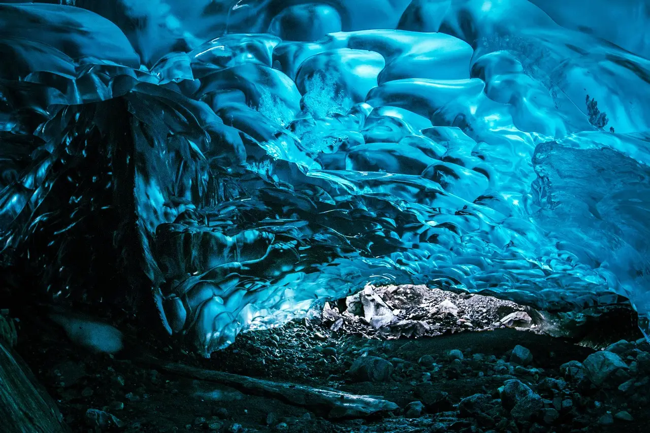 Team selected for NASA program to explore potential lunar cave