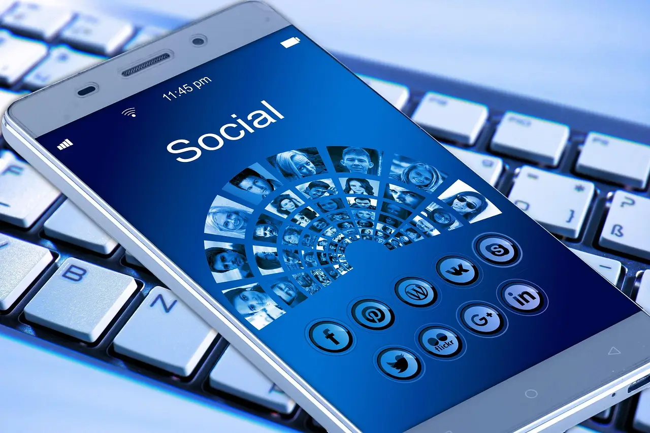Focus on social media engagement—not just screen time—essential to help protect mental health