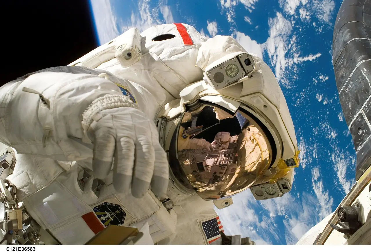 Roman lifts off on a mission to survey the infrared sky