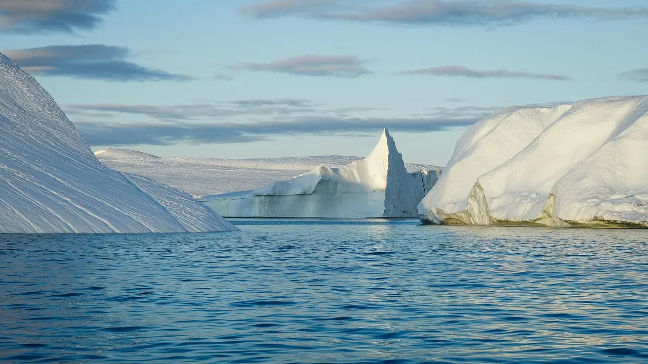 Giant Greenland iceberg slams into Joe Island and survives